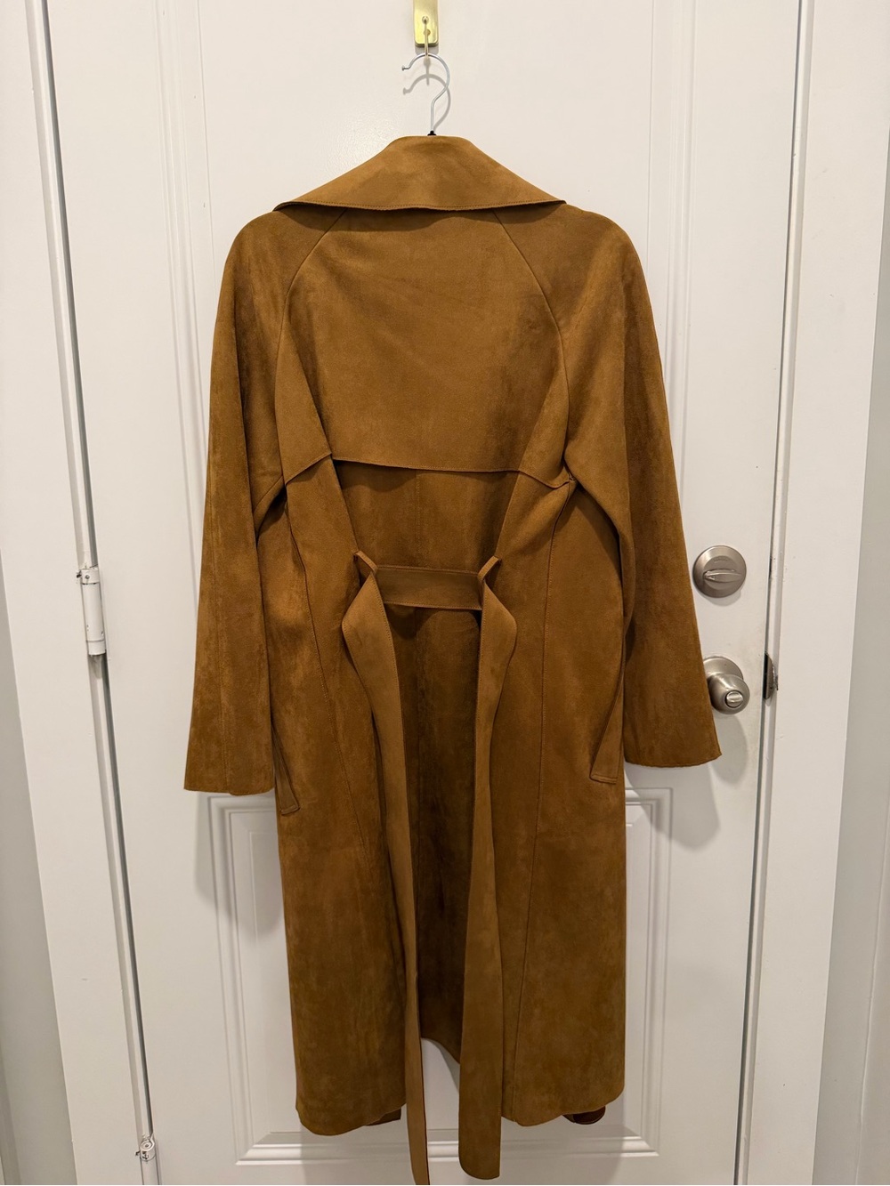 Banana Republic Suede Trench Coat in Camel - Picture 4 of 4